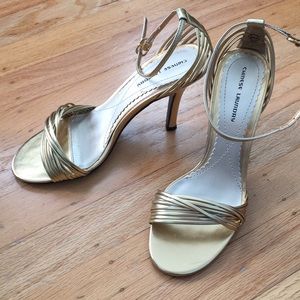 NWOT Chinese laundry gold heels